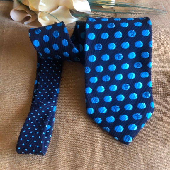 Versace Other - Versace Signature Medusa Logo tie